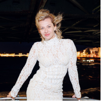 Елена Бажей